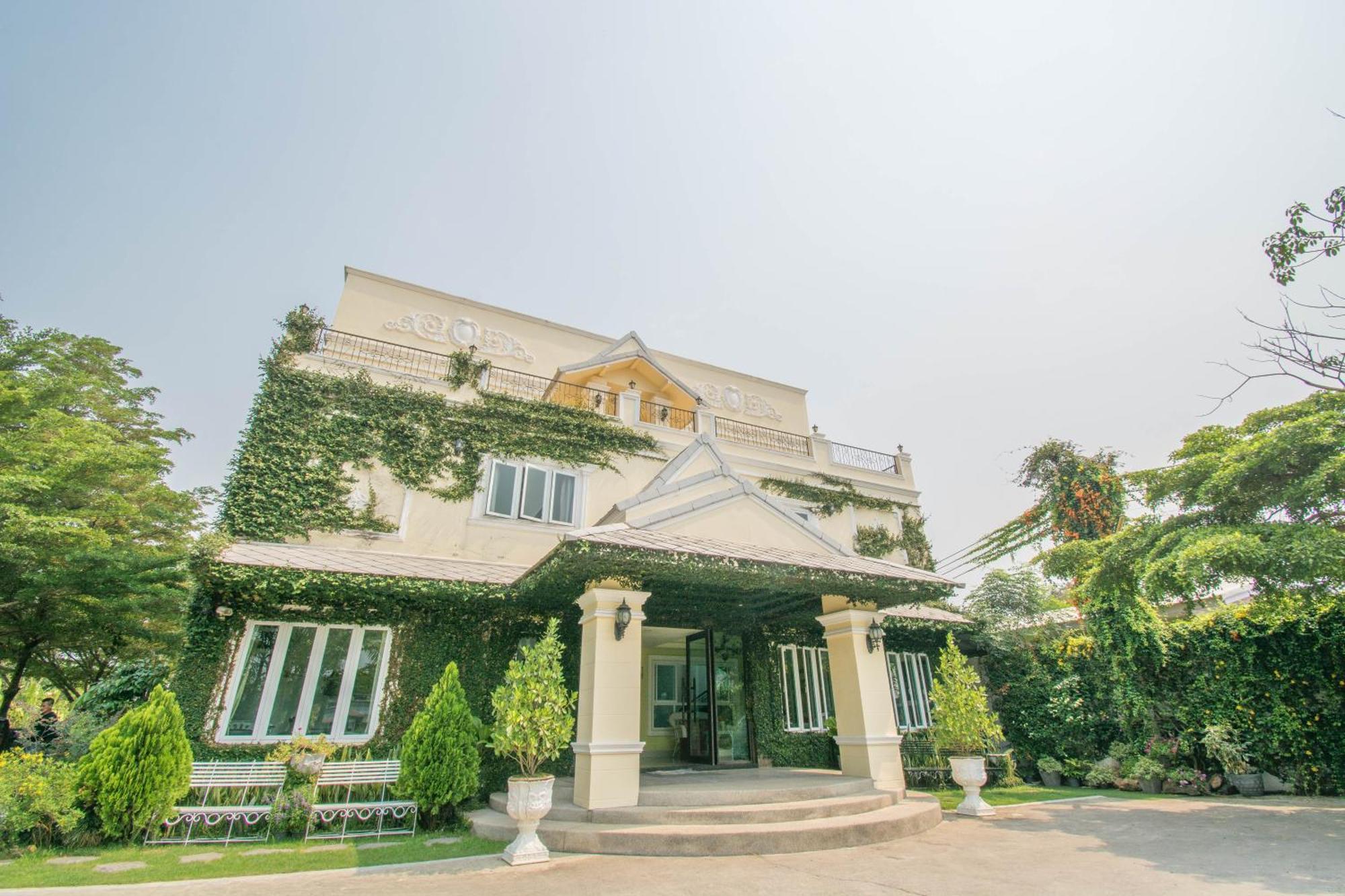 The Target Residence Τσιανγκ Ράϊ Εξωτερικό φωτογραφία